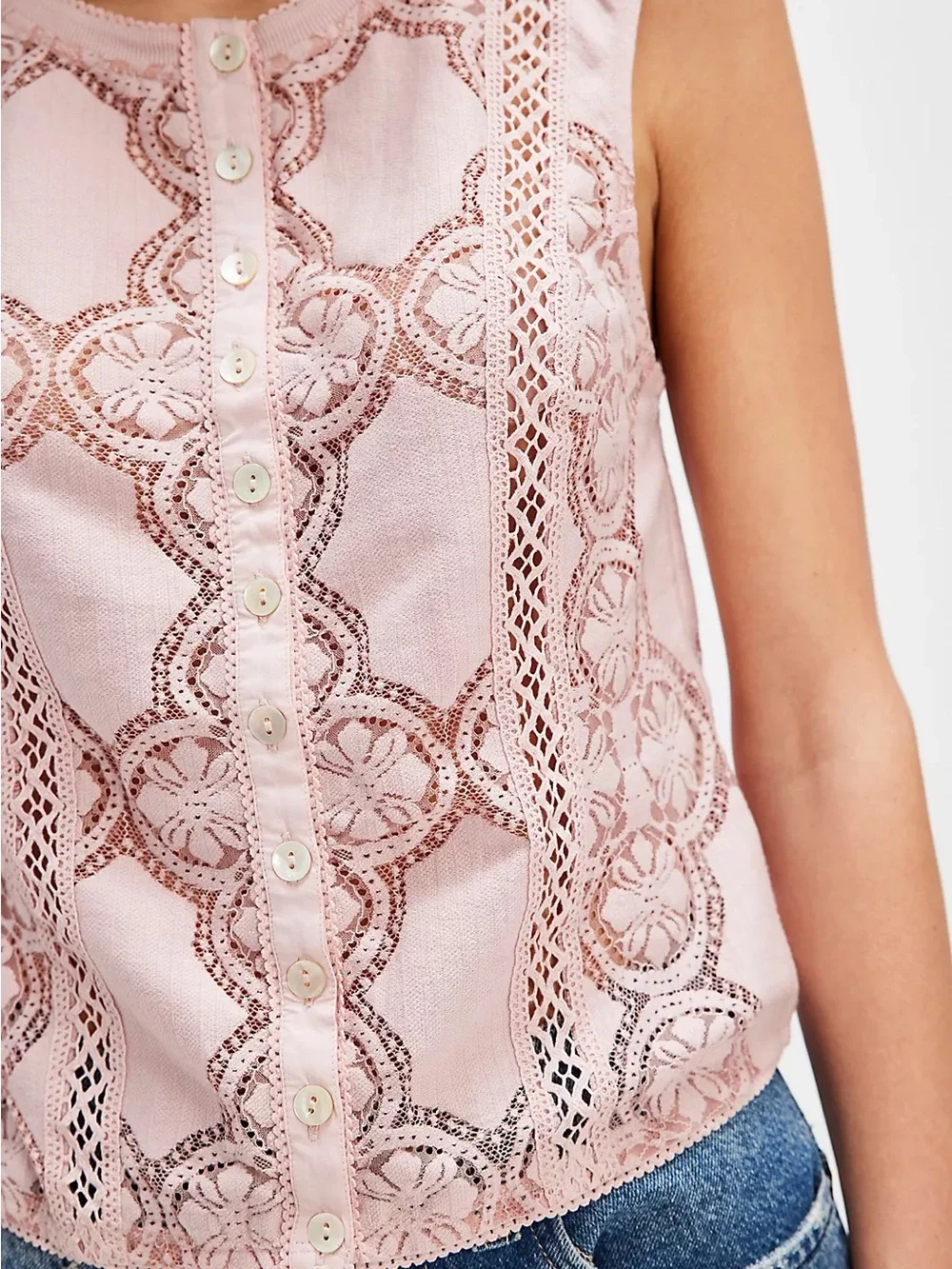Nwot Sleeveless Pink Lace Button-Front Top